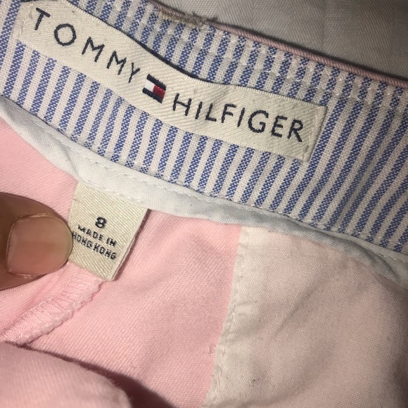 Tommy Hilfiger Women’s Pink Shorts Size 8 - Picture 2 of 3